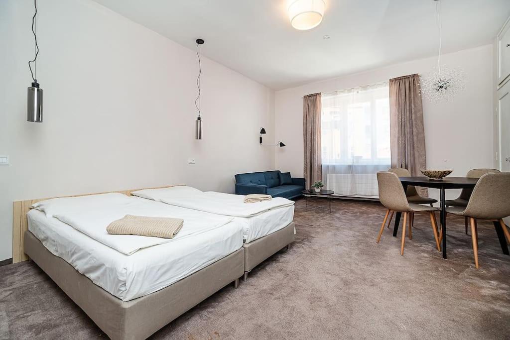 Apartament Modern With Balcony + Tv Praga